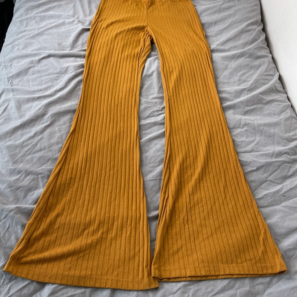 Bellbottom Leggings